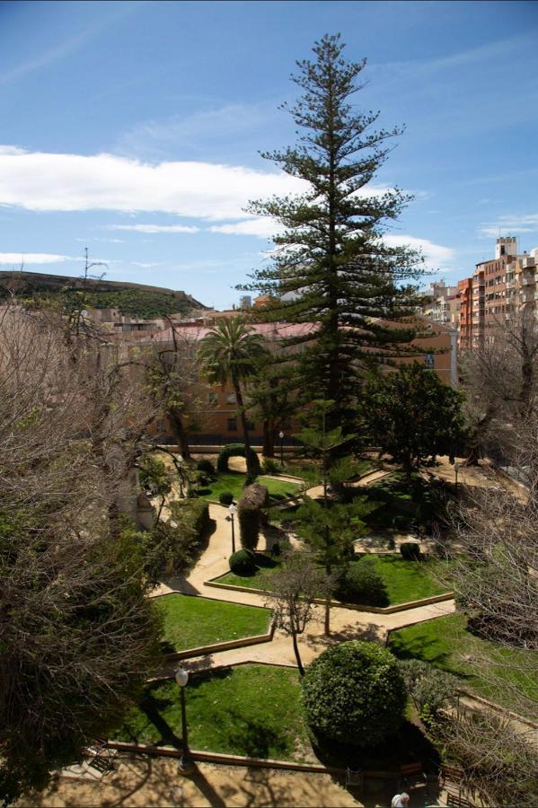 Reina Victoria La Plaza Apartment Alicante Exterior photo